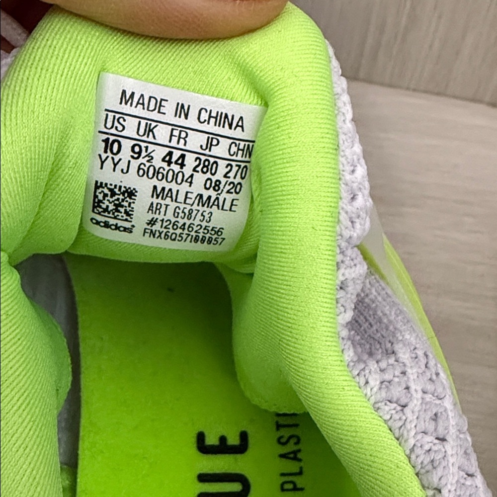 Adidas Ultra Boost - Picture 7 of 10